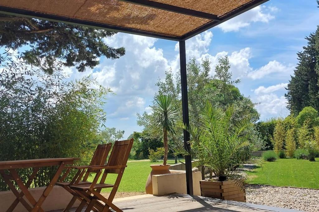 Gite Cosy Au Coeur Du Luberon Lagnes Extérieur photo