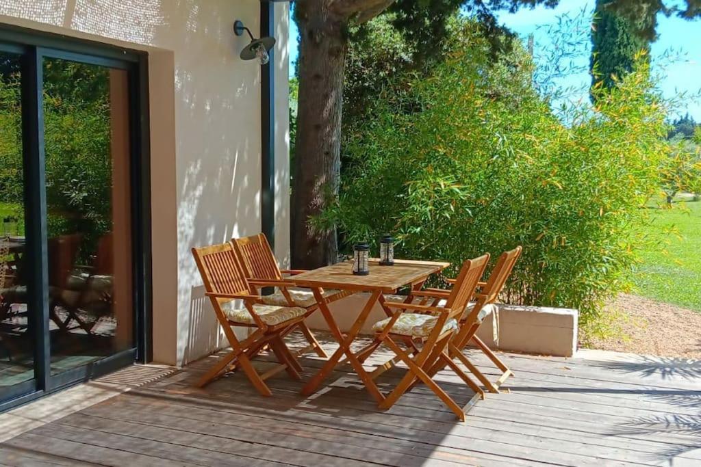 Gite Cosy Au Coeur Du Luberon Lagnes Extérieur photo