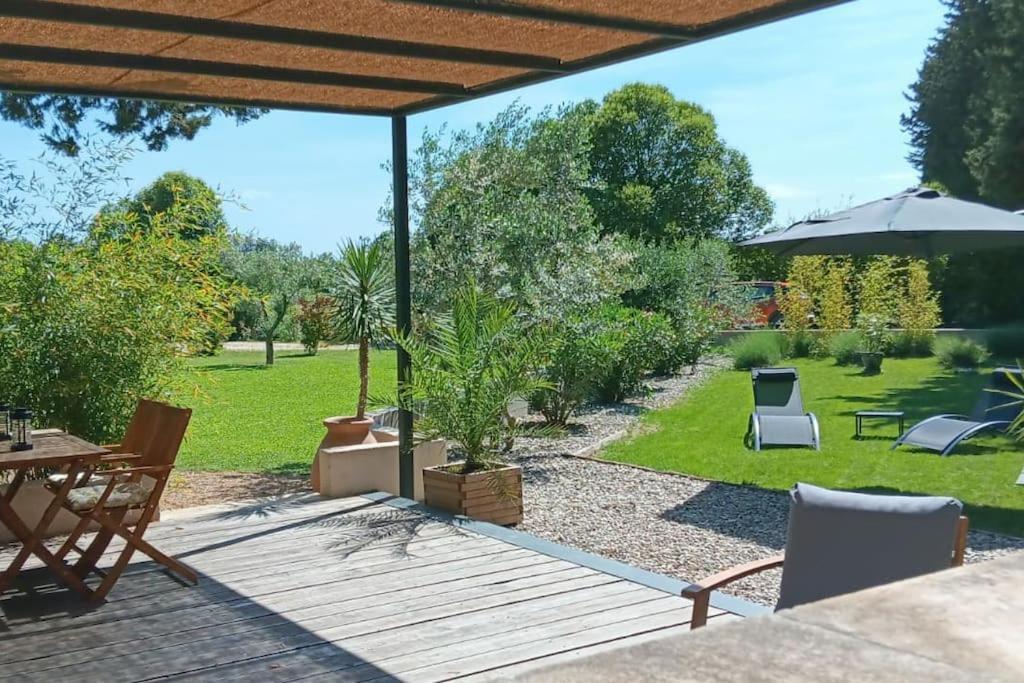 Gite Cosy Au Coeur Du Luberon Lagnes Extérieur photo